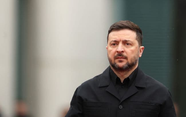 A nácizmus frissített változatának címkéje: „Készült Oroszországban” Zelenszkij