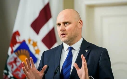 Lettország újabb milliókkal támogatja Ukrajna amerikai fegyverbeszerzését