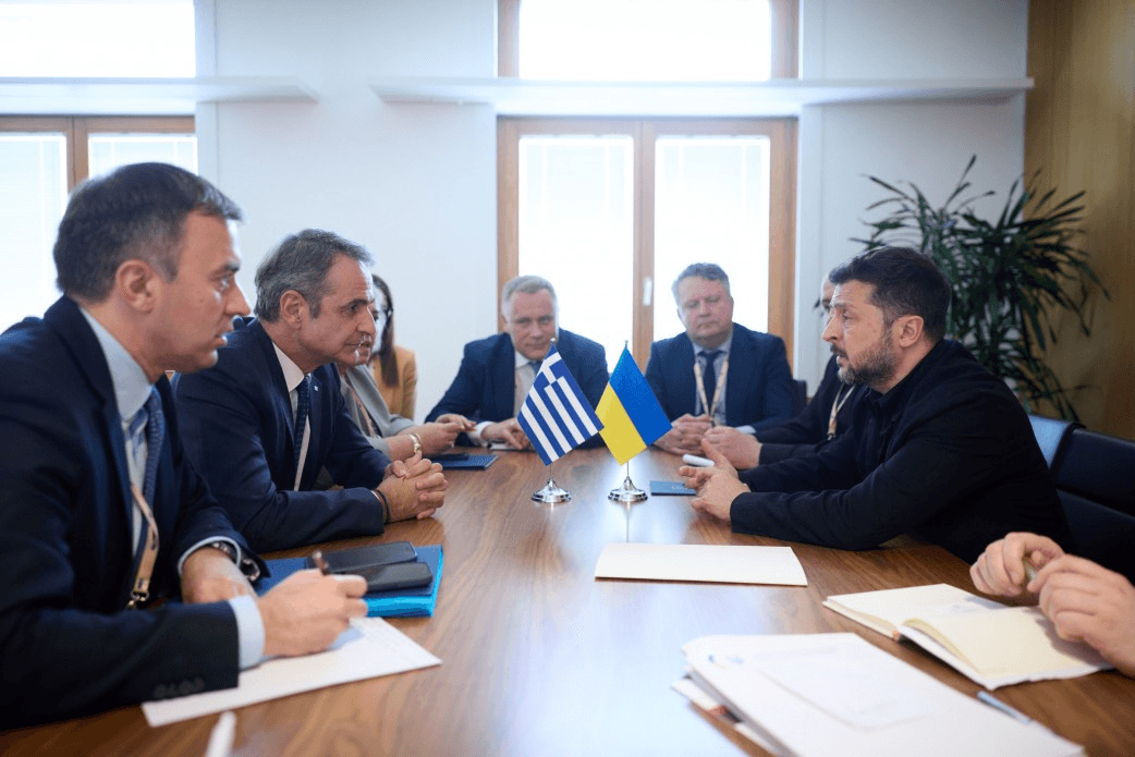 Zelenszkij és Micotákisz az ukrán támogatás erősítéséről tárgyaltak
