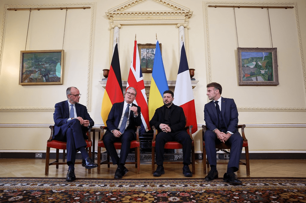 Zelenszkij és három európai vezető arról fog tárgyalni, hogyan lehetne Putyint tárgyalóasztalhoz ültetni