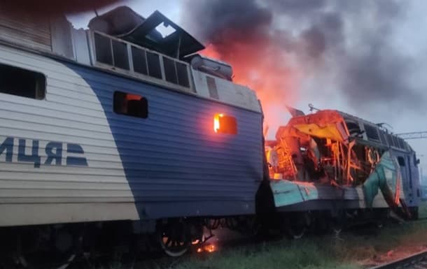 Orosz támadások súlyos károkat okoztak az ukrán vasúti flottában