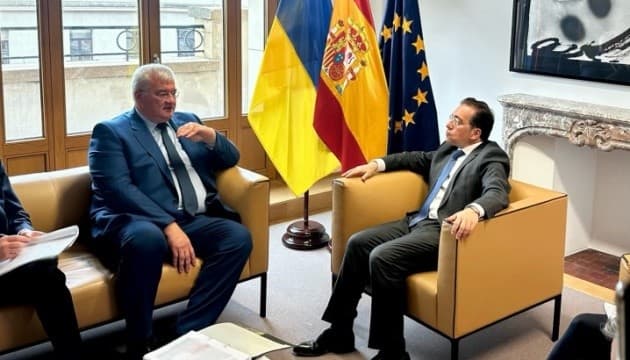 Szibiha és spanyol kollégája tárgyaltak az orosz támadásokról és az EU-csatlakozásról