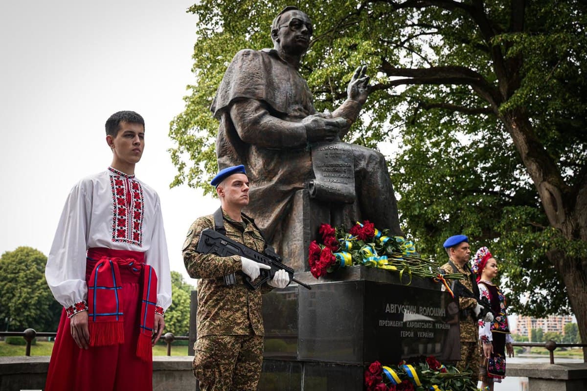 Ungváron ünnepelték az ezeréves ukrán államiságot