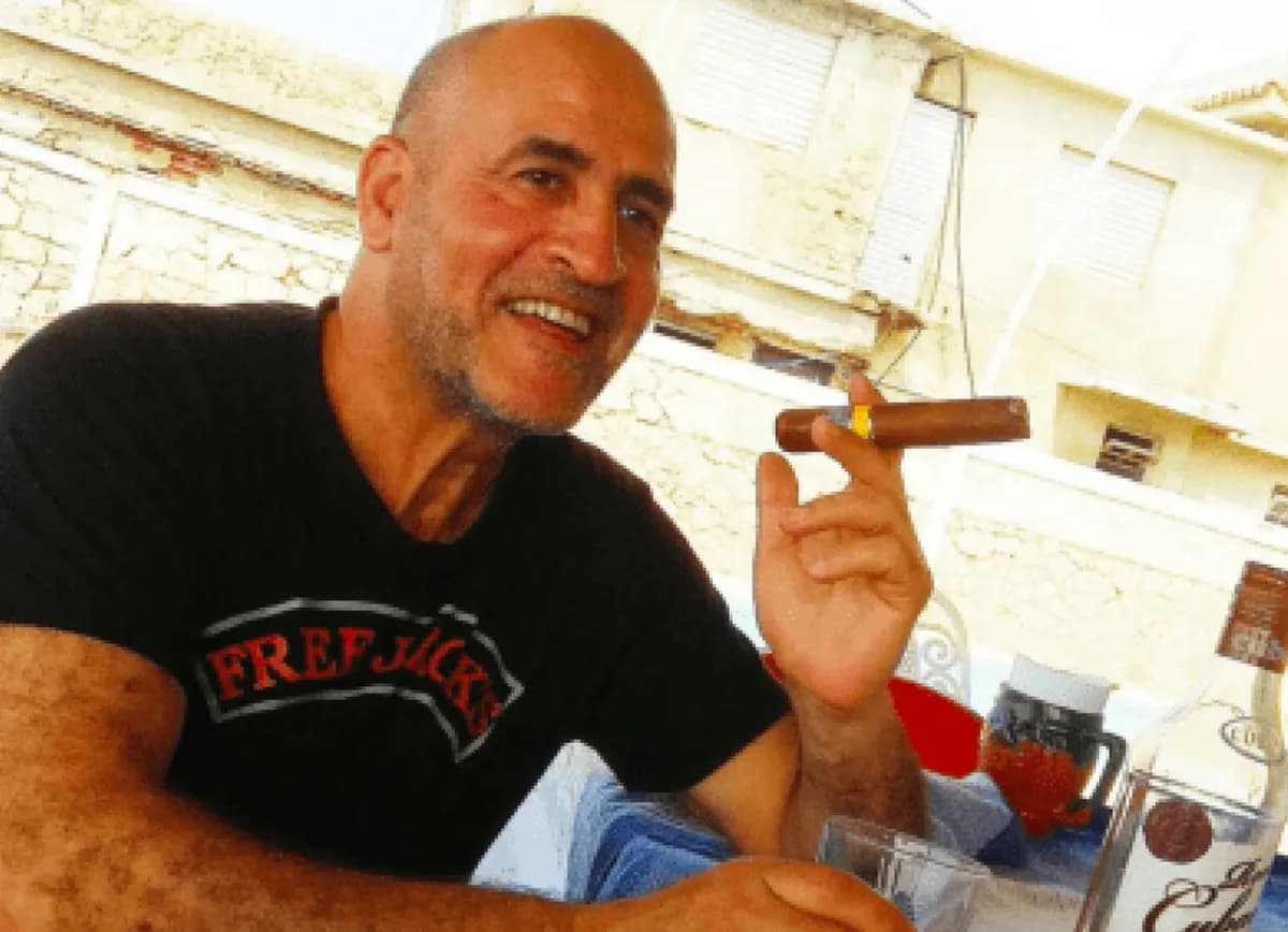 Holtan találták Epstein egykori modellügynökét Párizs közelében