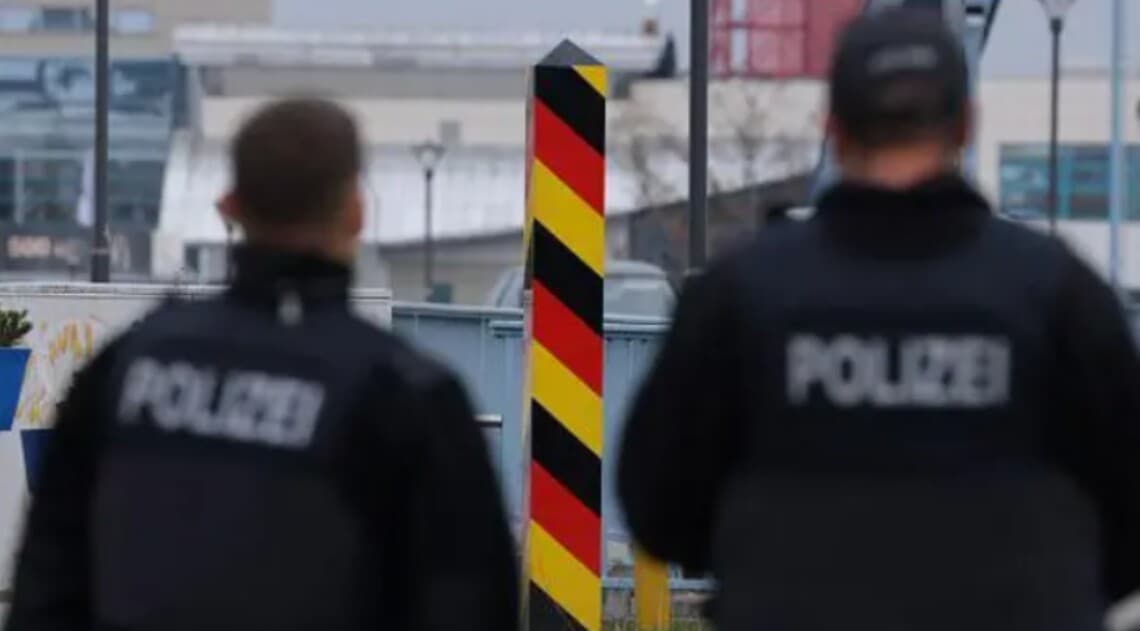 Az EU migrációs biztosa a német határellenőrzések azonnali megszüntetését javasolja