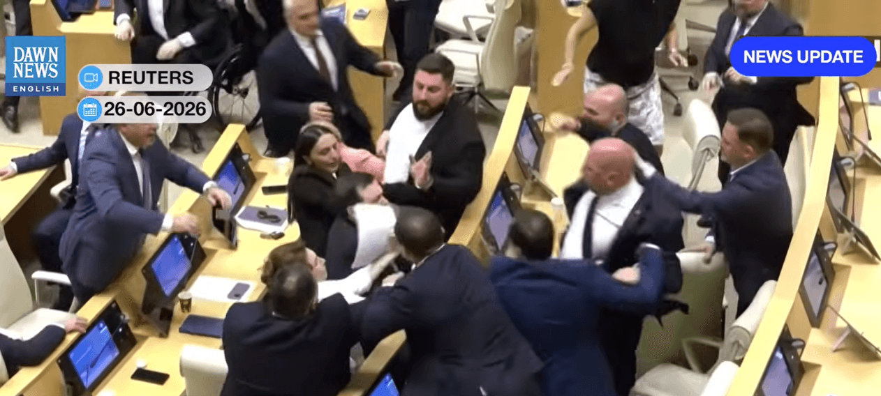 Fizikai összetűzés a grúz parlamentben a kormányfő beszámolója után