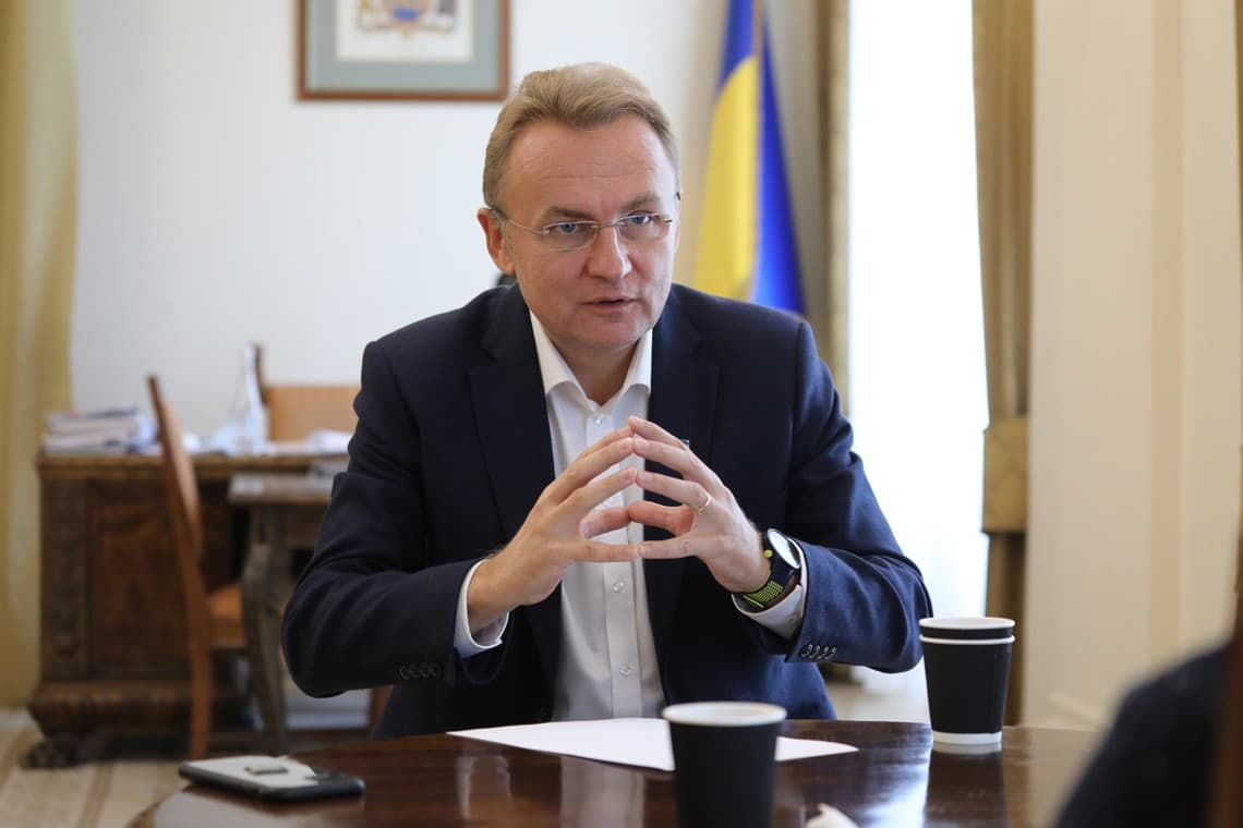 Lemberg polgármestere szerint minden ukrán férfinak katonai szolgálatot kell vállalnia Izrael mintájára