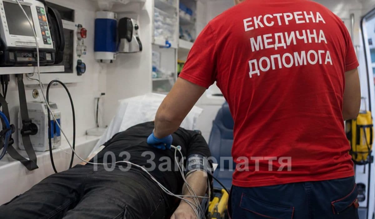 Súlyos fegyversérüléssel vitték kórházba a Técsői járásban talált férfit