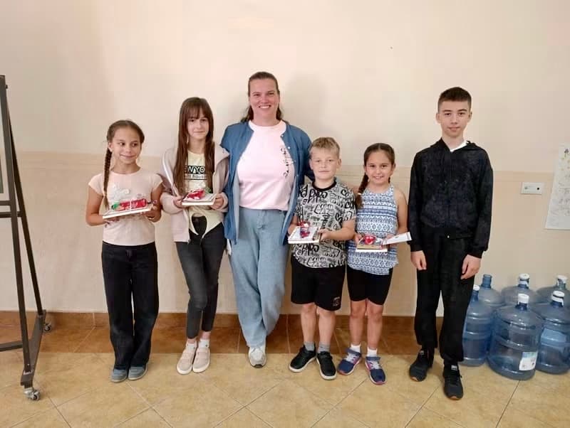 Kárpátaljai gyerekek játékosan sajátíthatják el az ukrán nyelvet a KMNE táborában