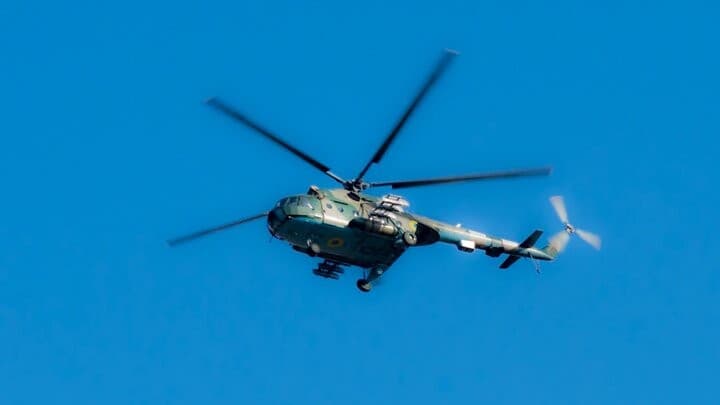 Tragikus helikopterbaleset Csehországban: egy katona életét vesztette