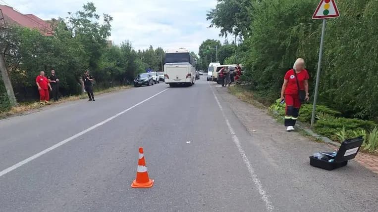 Súlyos baleset Beregszászban: egy 6 éves gyermeket ütött el mentőautó