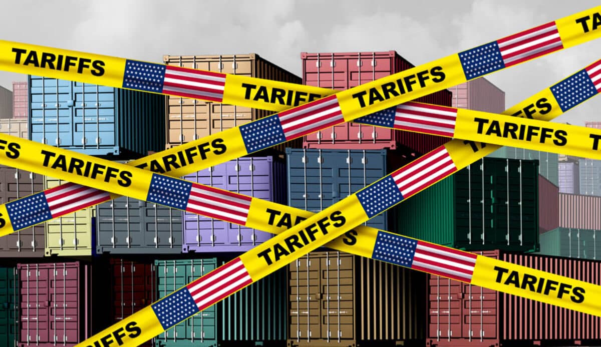Új, szigorú importvámokat vezet be az USA 60 ország termékeire