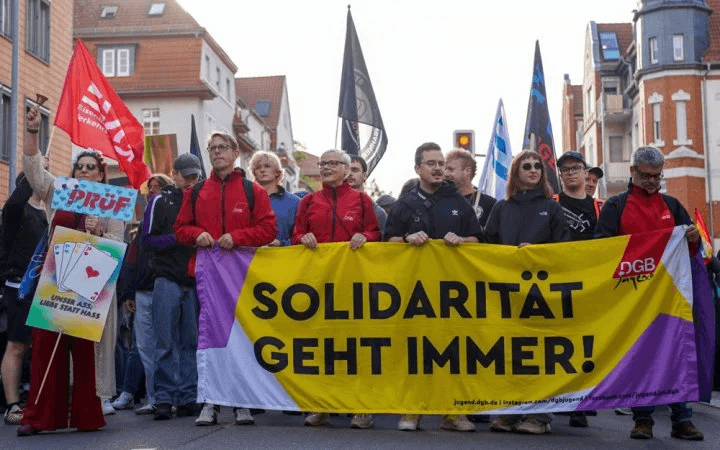 Tömeges tiltakozás Németországban az AfD éves kongresszusa ellen