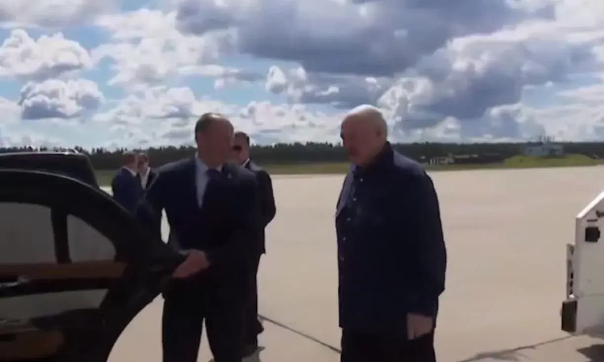 Putyin és Lukasenka stratégiai tárgyalásokat folytattak Valdajban