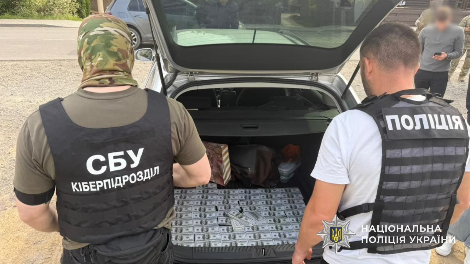 Korrupciós botrány Kárpátalján: 25 ezer dollárért kínáltak fiktív állásokat a mozgósítás elkerülésére