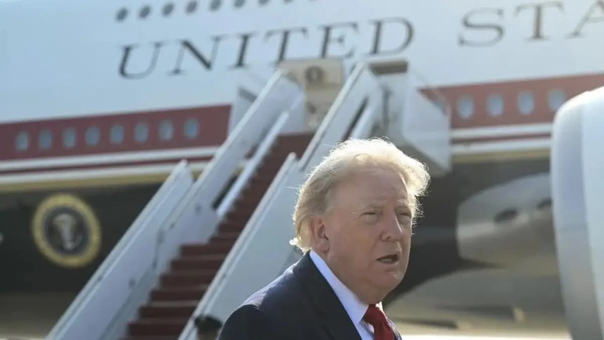Trump kétoldalú megbeszéléseket folytat az ankarai NATO-csúcson Zelenszkijjel és Szíria elnökével