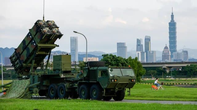 Zelenszkij az amerikai Patriot-rakéták támogatásáról egyeztetett a NATO-csúcson