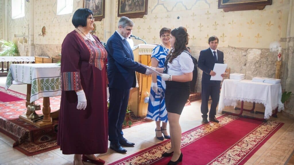 Kitartás és siker: diplomaosztó a Rákóczi Egyetem Szakképzési Intézetében