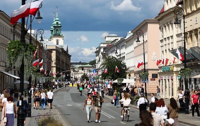 Felmérés: A lengyelek többsége elutasítja Ukrajna EU-csatlakozását