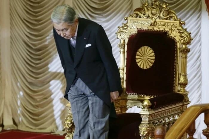 Japán megőrizné a császári családot az örökbefogadás különös szabályával