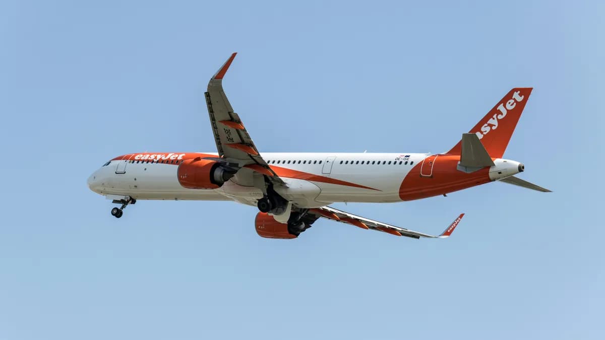 Tömegverekedés miatt félbeszakadt egy EasyJet járat Tenerife és Liverpool között
