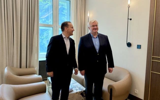 Ukrajna és Lengyelország megállapodásra lép a történelmi és katonai nézeteltérések rendezésében