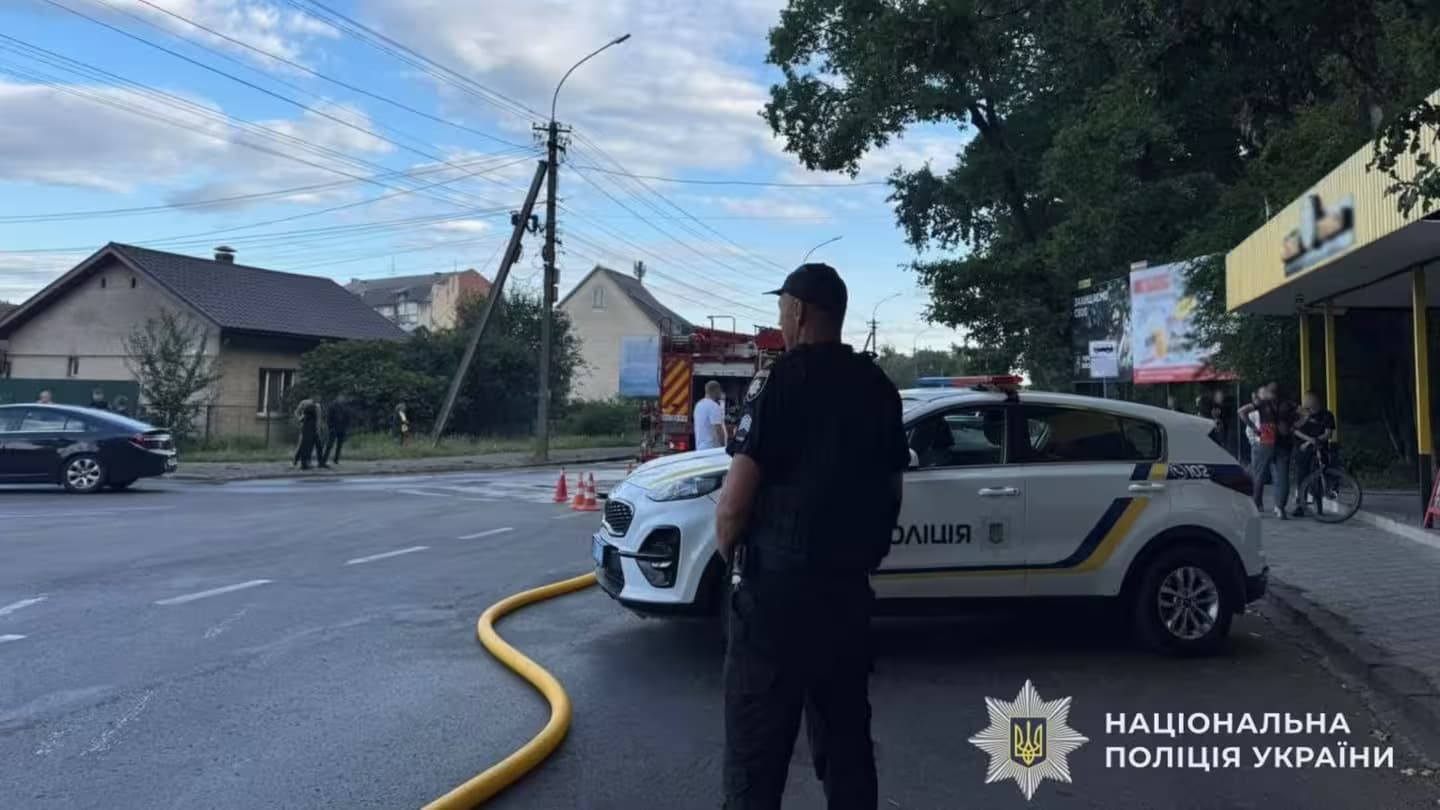 Lövöldözés és tűz ütött ki Ungvár Sahta kerületében – rendőrségi különleges akció folyik