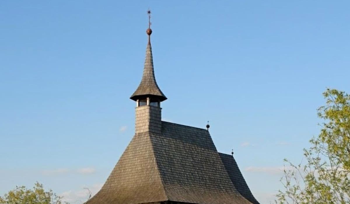 Reményik Sándor megragadó verse a kis fatornyú templomról