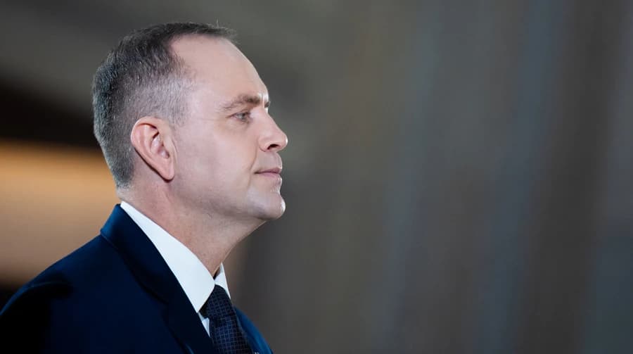 Lengyel elnök kezdeményezi az OUN–UPA vörös-fekete zászlajának betiltását