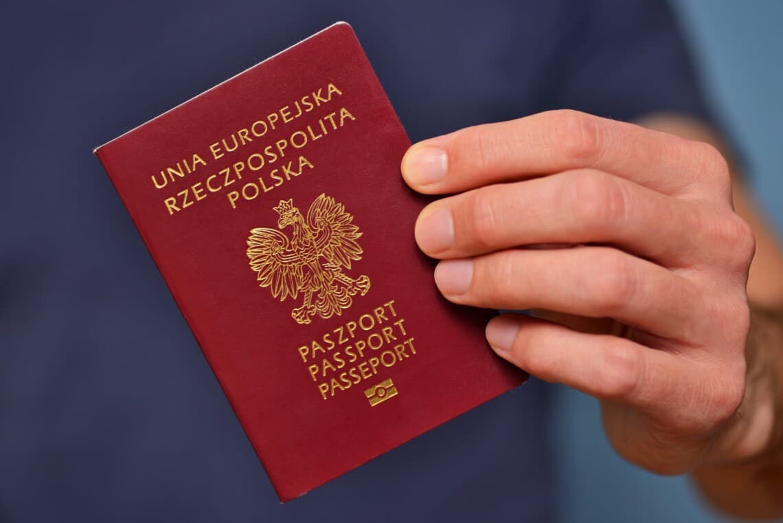 Lengyelország szigorítja az állampolgárság feltételeit, az ukránokat is érinti a változás