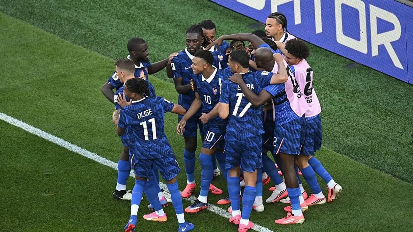 Mbappé büntetője döntötte el a francia–paraguayi nyolcaddöntőt