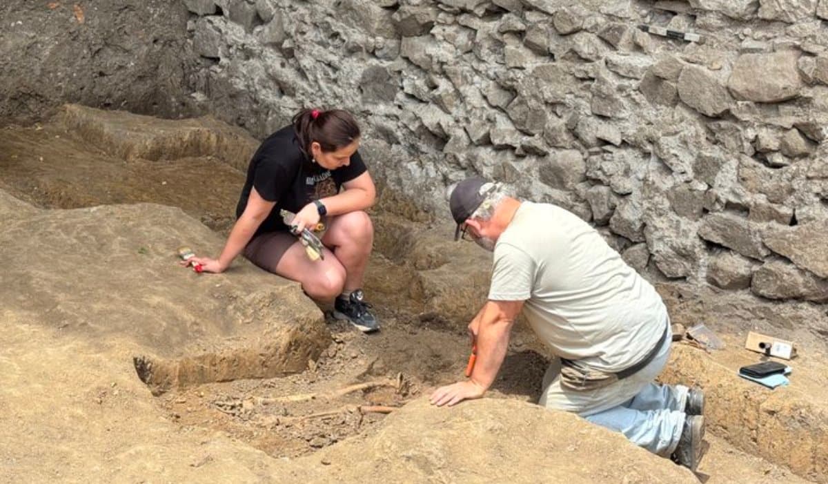 17. századi sírra bukkantak az Ungvári várban a templomromok alatt
