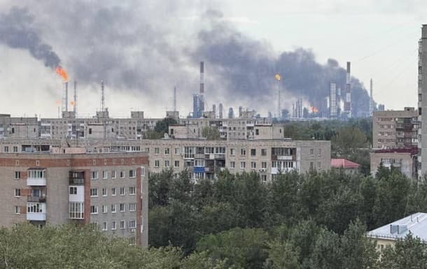 Oroszország először ismeri el az üzemanyaghiányt az ukrajnai támadások miatt
