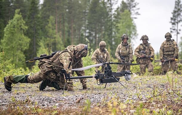 Nagy-Britannia az ukrán háború tapasztalatai alapján újítja meg hadseregét