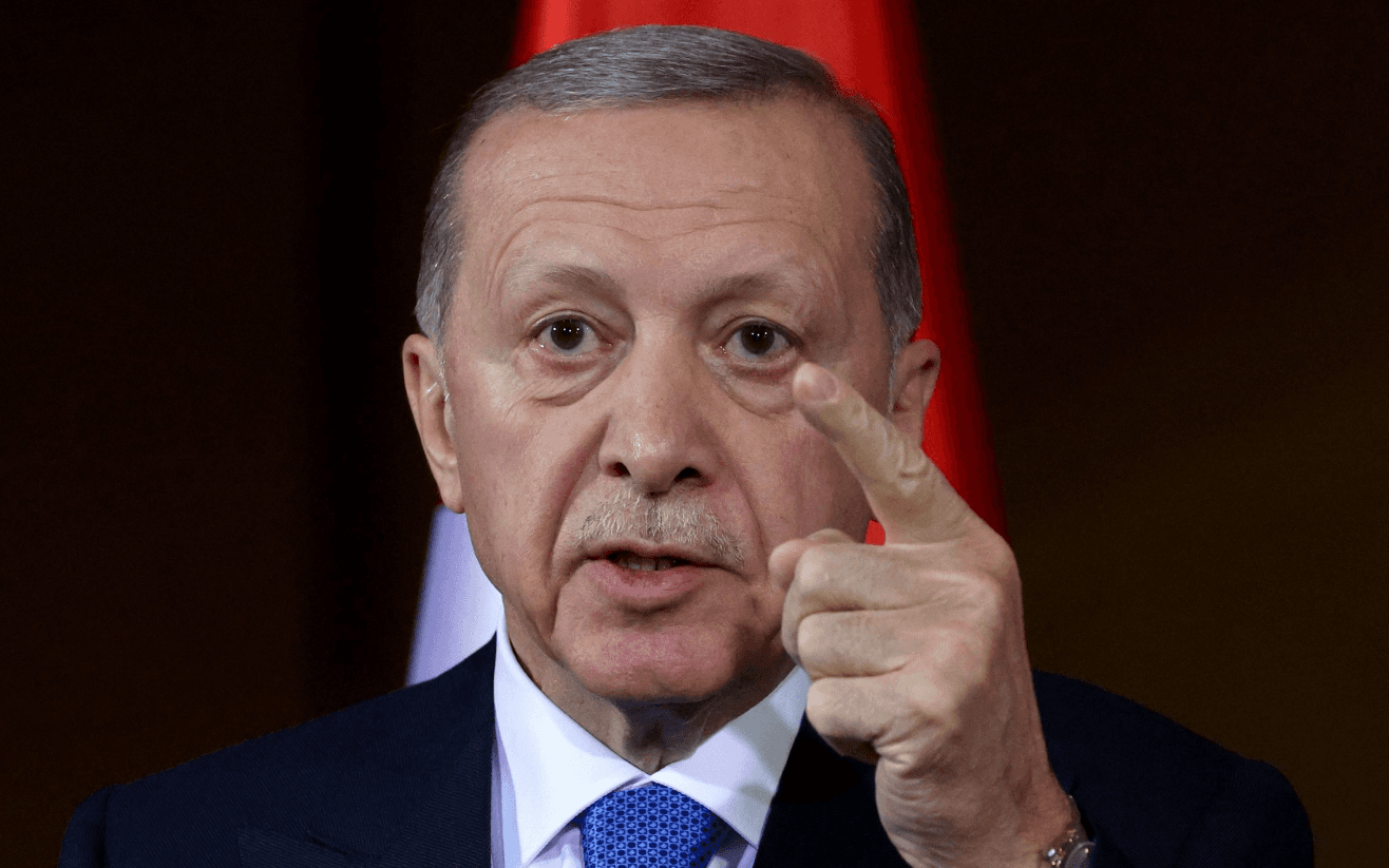 Erdogan sürgeti a béketárgyalások felgyorsítását az ukrajnai háborúban