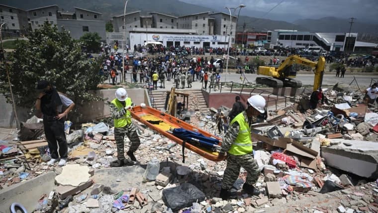 Venezuelában folytatódik a küzdelem a földrengés romjai alatt rekedt túlélőkért