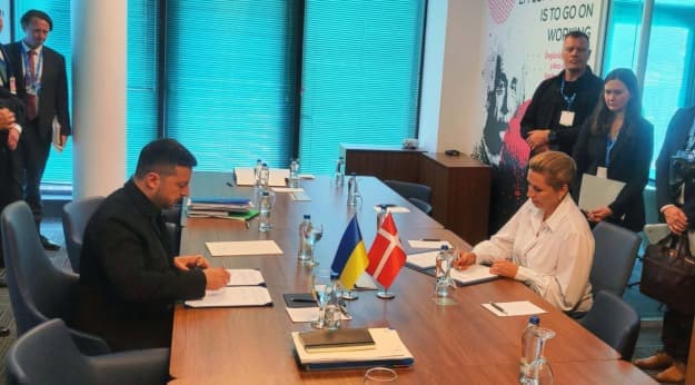 Ukrajna és Dánia szorosabb védelmi együttműködést kezd a dróntechnológiákban