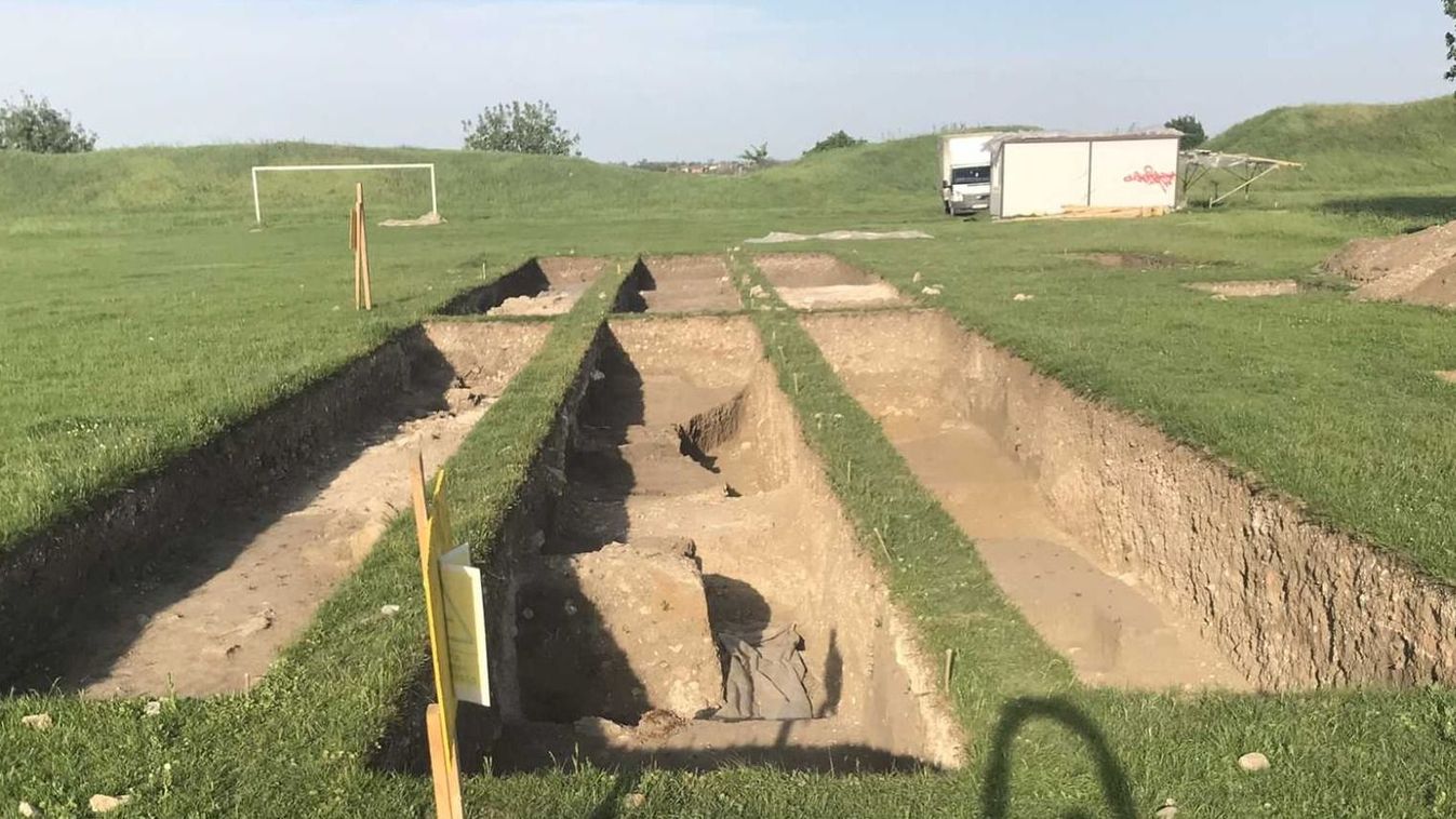 Felfedezték Szent László korabeli püspöki székesegyházát a bihari földvárban