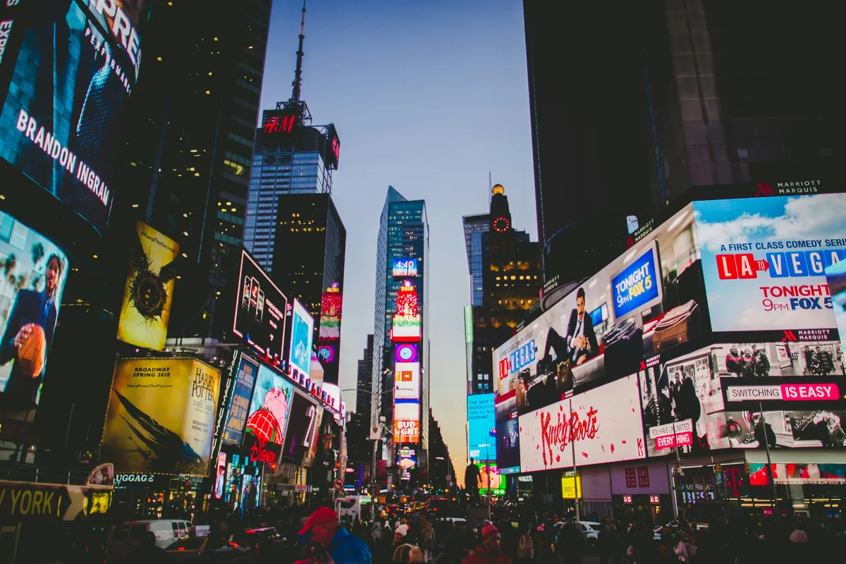 Lövések és késszúrás zavarta meg a Times Square nyugalmát New Yorkban