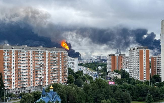 Ismétes ukrán dróntámadás Moszkva közelében: megcélozták a finomítót