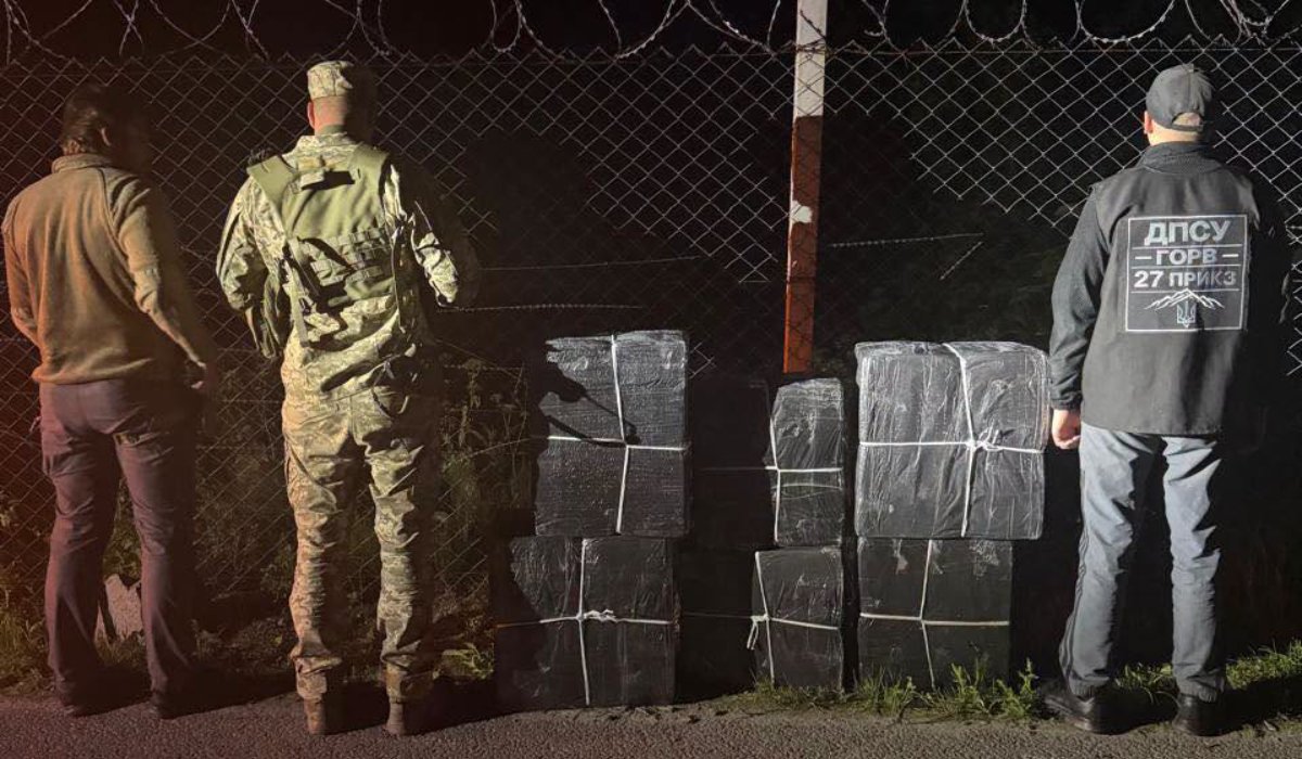 Négyezer doboz cigaretta csempészét fogták el Kárpátalján a román határnál