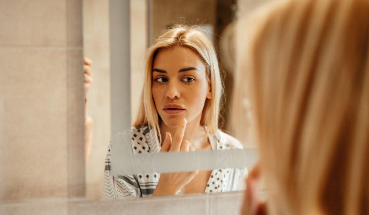 Milyen arcjelek utalhatnak B12-vitamin-hiányra?