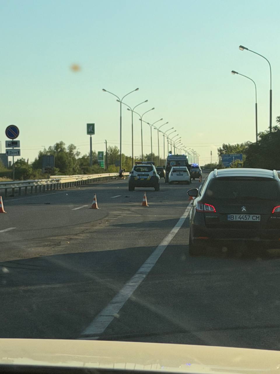 Halálos baleset a csapi körforgalomnál Rendőrség és mentő a halálos baleset helyszínén Csap közelében