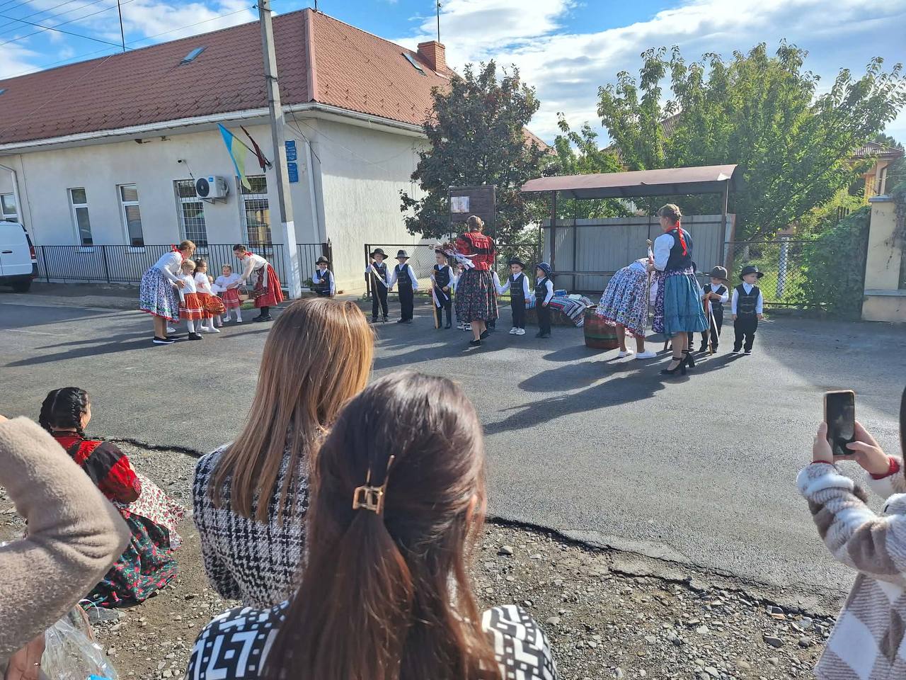 A tiszaágteleki közösség a szüreti felvonuláson